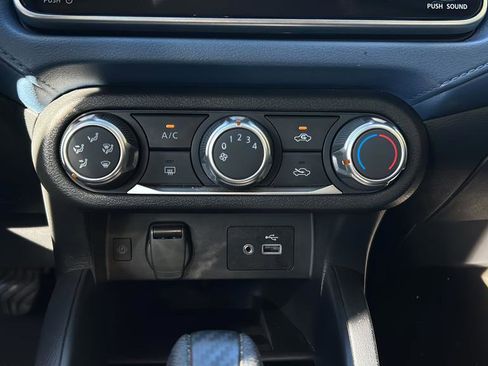 Used 2025 Nissan Versa SV w/ Trunk Package image 19