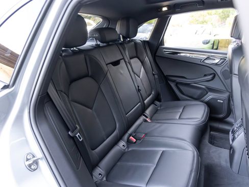 Certified 2026 Porsche Macan AWD/4WD image 58
