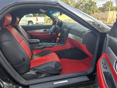 Used 2002 Ford Thunderbird image 16