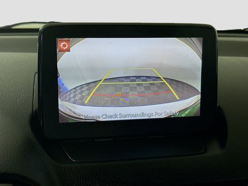 Used 2019 Toyota Yaris LE image 19