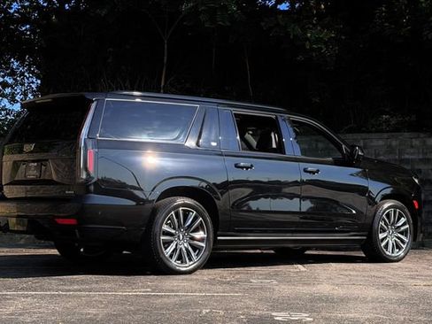 Used 2023 Cadillac Escalade ESV Sport w/ Touring Package AWD/4WD image 5