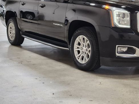 Used 2018 GMC Yukon XL SLT image 16