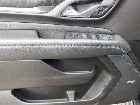 Used 2022 GMC Yukon Denali image 16