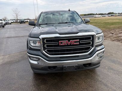 Used 2017 GMC Sierra 1500 SLE w/ SLE Value Package