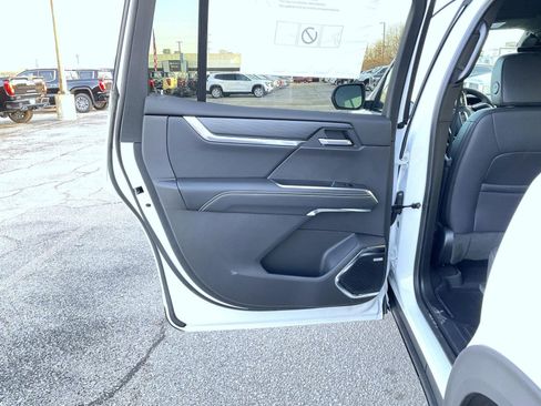 New 2026 GMC Acadia Elevation w/ Black Edition AWD/4WD image 21