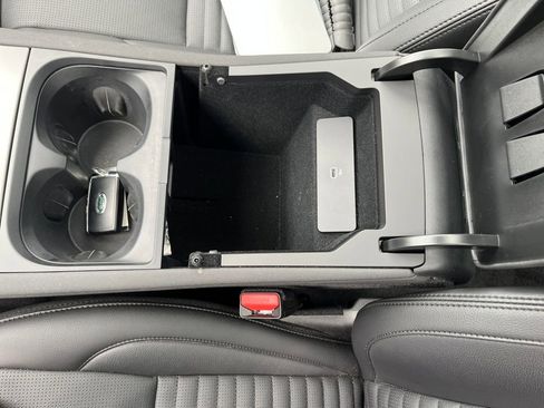 New 2025 Land Rover Discovery Sport S image 26