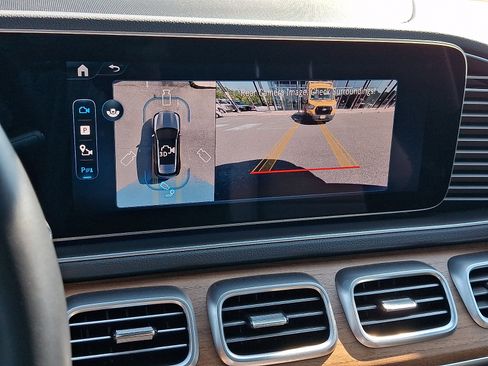 Certified 2026 Mercedes-Benz GLE 350 4MATIC image 18