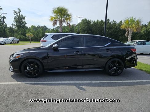 Used 2022 Nissan Sentra SR w/ Midnight Edition FWD image 6