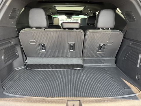 Used 2026 Chevrolet Traverse RS w/ LPO, Floor Liner Package AWD/4WD image 31