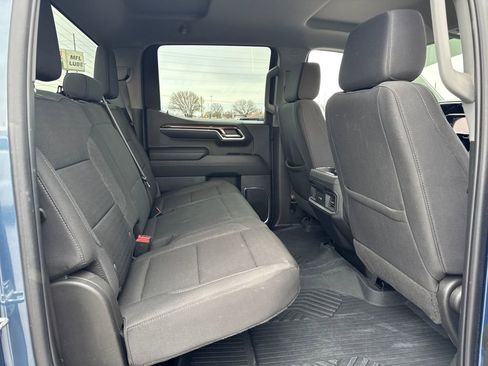 Used 2024 Chevrolet Silverado 1500 LT w/ Z71 Off-Road Package image 14