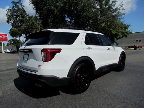 Used 2022 Ford Explorer ST w/ Equipment Group 401A AWD/4WD image 11