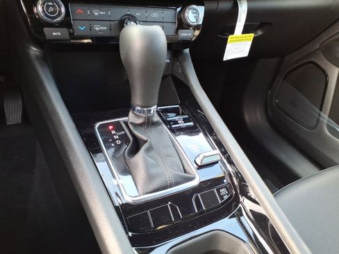 New 2026 Jeep Compass Latitude image 11