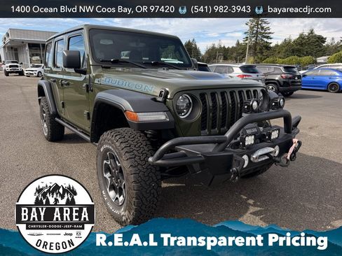 Used 2023 Jeep Wrangler Unlimited Rubicon 4xe w/ Cold Weather Group AWD/4WD image 8