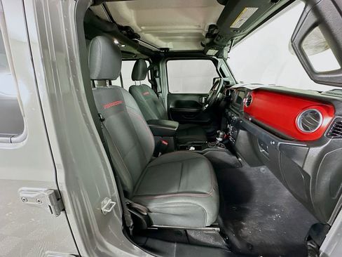 Certified 2021 Jeep Gladiator Rubicon w/ Cold Weather Group image 40