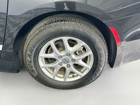 Used 2021 Chrysler Pacifica Touring-L image 31