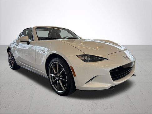Used 2023 MAZDA MX-5 Miata Grand Touring RWD image 6