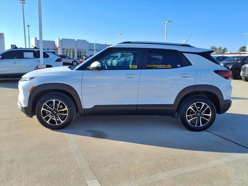 Used 2026 Chevrolet TrailBlazer LT w/ LT Cold Weather Package image 9