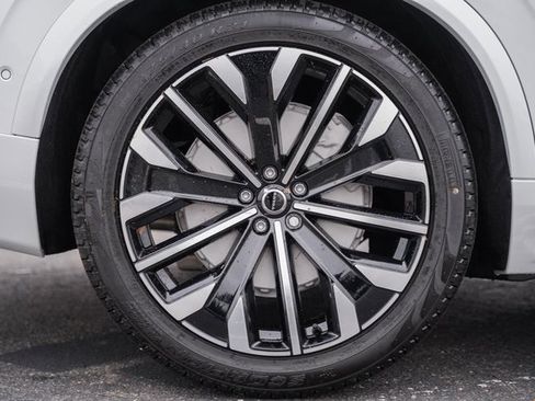 New 2026 Volvo XC90 B6 Ultra w/ Lounge Package image 17