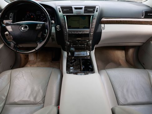 Used 2008 Lexus LS 460 image 21