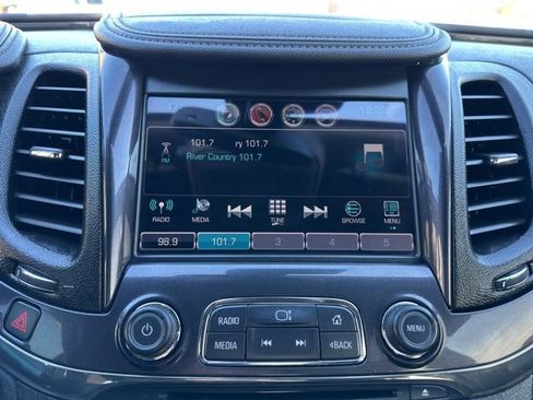 Used 2016 Chevrolet Impala LTZ w/ Enhanced Convenience Package image 33