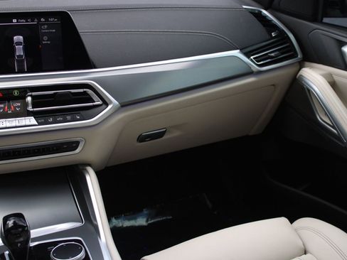 Used 2023 BMW X6 xDrive40i w/ M Sport Package image 30