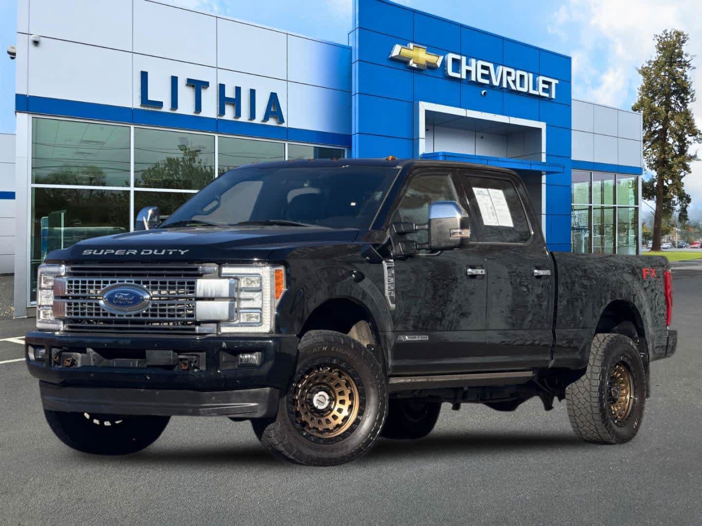 Used 2017 Ford F350 Platinum w/ Platinum Ultimate Package AWD/4WD image 1