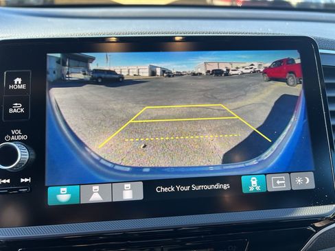 Certified 2025 Honda Ridgeline TrailSport+ image 17