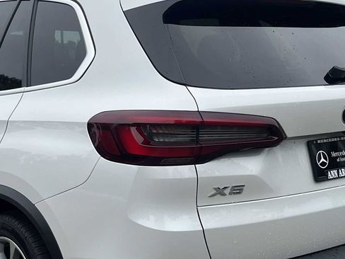 Used 2023 BMW X5 xDrive40i w/ Premium Package AWD/4WD image 18