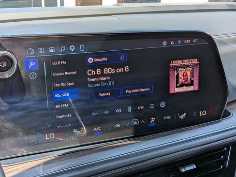 Used 2026 Chevrolet Tahoe Z71 w/ Comfort Package AWD/4WD image 24