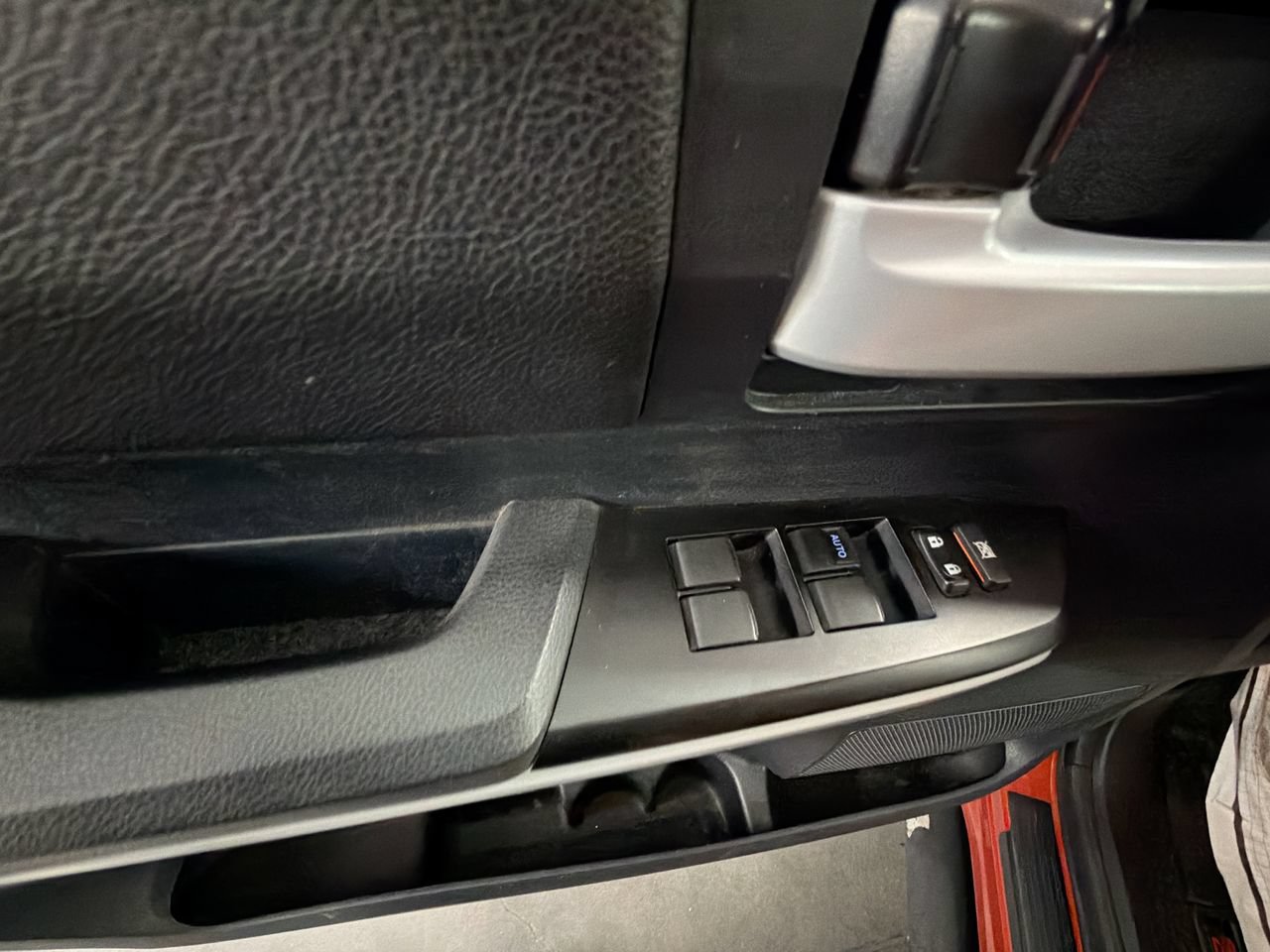 Used 2018 Toyota Tundra SR5 w/ TRD Off Road Package AWD/4WD image 21
