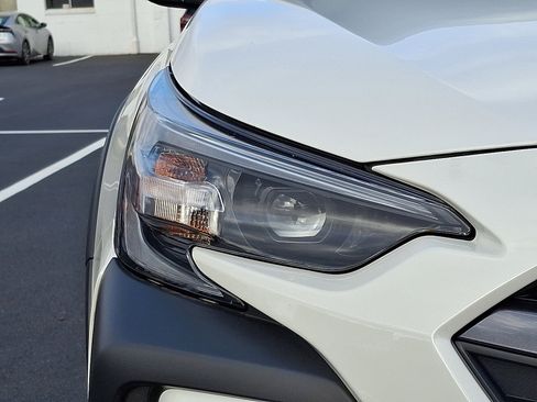 Certified 2025 Subaru Outback Limited XT image 9