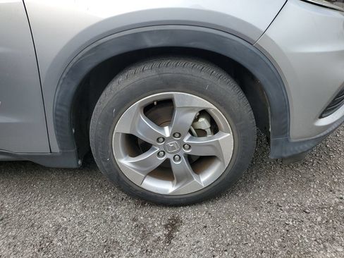 Used 2019 Honda HR-V LX image 3