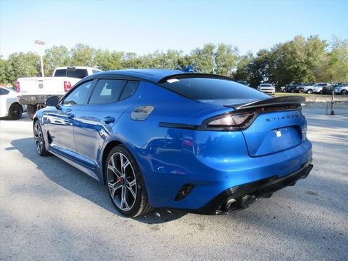 Used 2018 Kia Stinger GT image 3