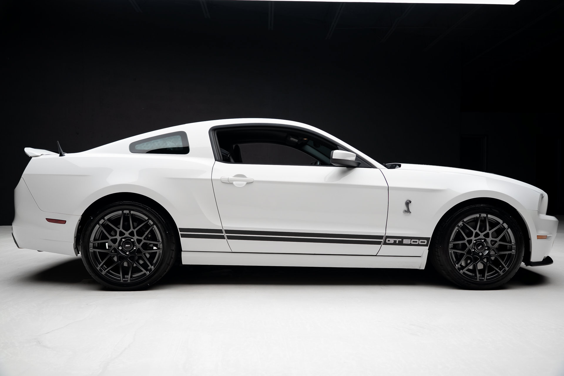 Used 2013 Ford Mustang Shelby GT500 RWD image 37