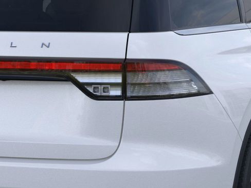 New 2026 Lincoln Aviator Reserve image 34