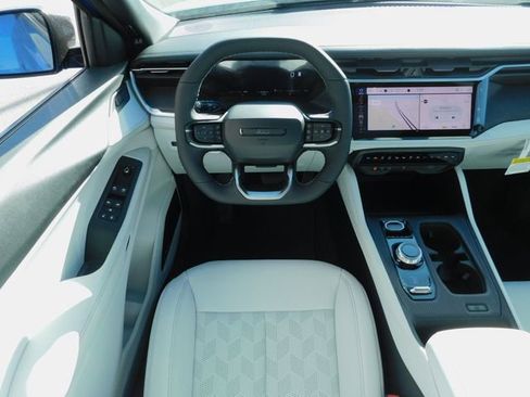 New 2026 Jeep Cherokee Overland image 13