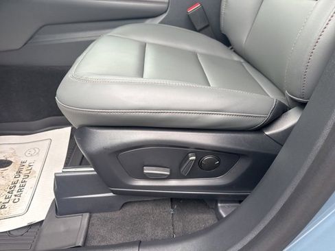 New 2026 Ford Explorer Active w/ Active Comfort Package image 7