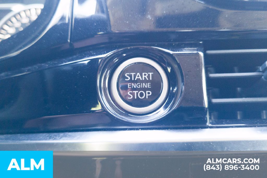 Used 2024 Nissan Pathfinder SV AWD/4WD image 28