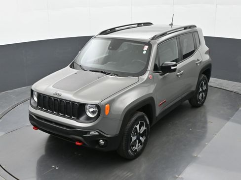 Used 2022 Jeep Renegade Trailhawk w/ Sun/Sound Group AWD/4WD image 29