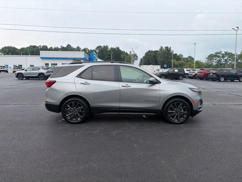 Used 2023 Chevrolet Equinox RS w/ RS Leather Package AWD/4WD image 11