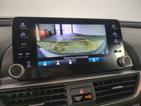 Used 2022 Honda Accord Touring image 24