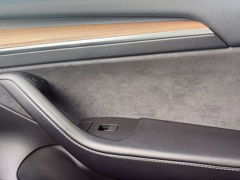 Used 2023 Tesla Model 3 Standard Range RWD image 13
