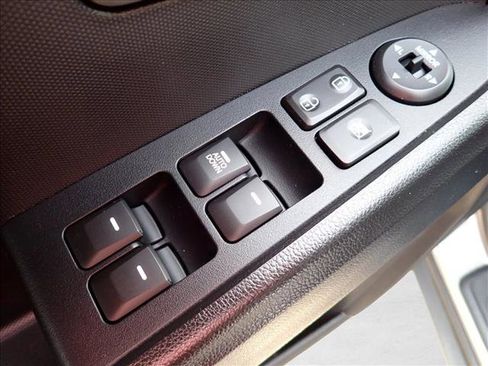 Used 2013 Kia Sportage LX image 12