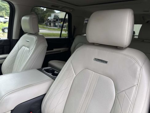 Used 2021 Ford Expedition Platinum AWD/4WD image 23