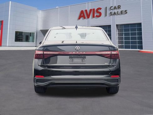 Used 2025 Volkswagen Jetta SE FWD image 7