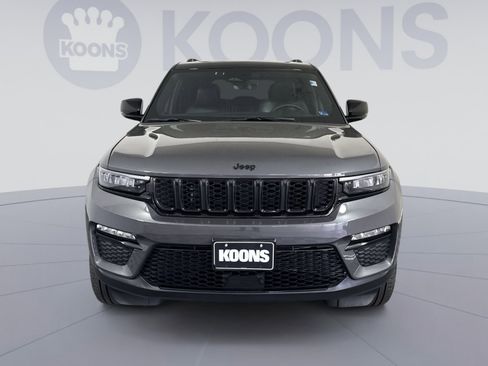 Used 2025 Jeep Grand Cherokee Limited w/ Trailer Tow Package AWD/4WD image 11