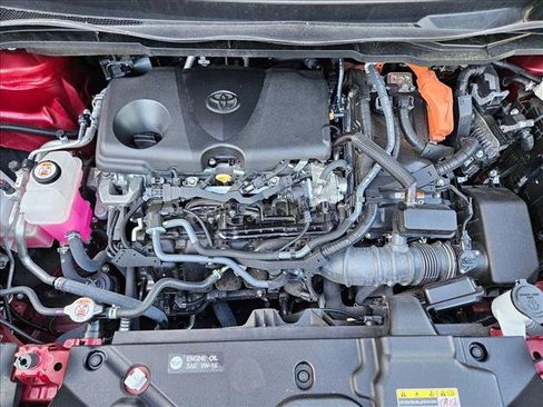 Used 2024 Toyota Sienna XLE w/ XLE Plus Package AWD/4WD image 25