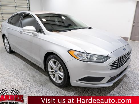 Used 2018 Ford Fusion SE FWD image 6