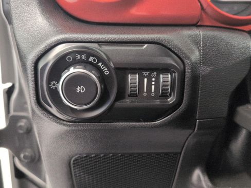 Used 2021 Jeep Wrangler Unlimited Sport AWD/4WD image 10