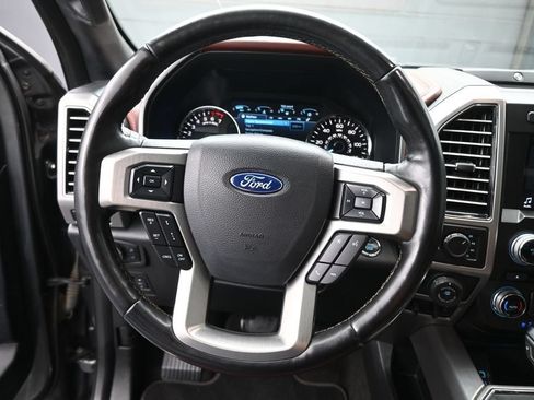 Used 2018 Ford F150 Platinum w/ Equipment Group 701A Luxury AWD/4WD image 2
